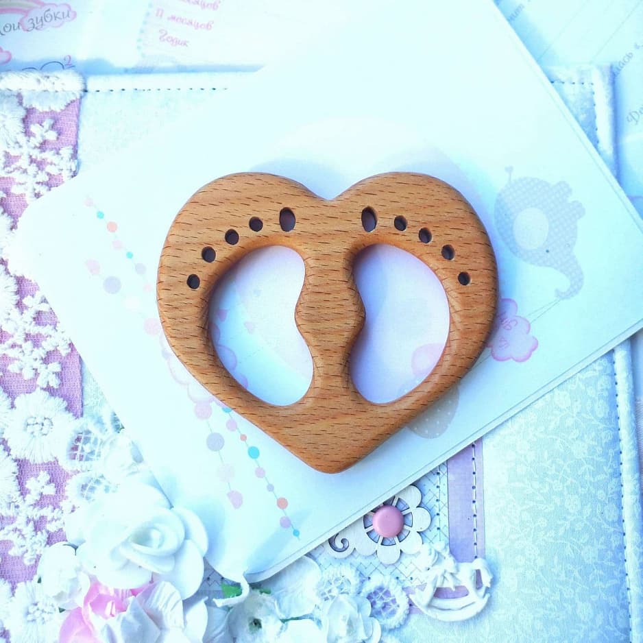 СЕРДЦЕ С ЛАПКАМИ  ПРОРЕЗЫВАТЕЛЬ БУК покрытие льняное масло